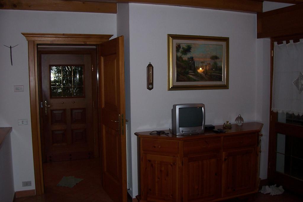 Ferienwohnung Fabbricato Indipendente Centro Lozzo Cadore Zimmer foto