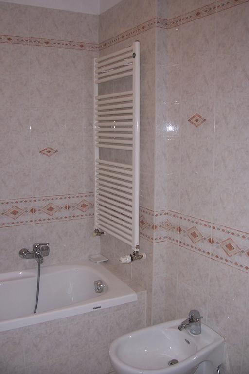 Ferienwohnung Fabbricato Indipendente Centro Lozzo Cadore Zimmer foto